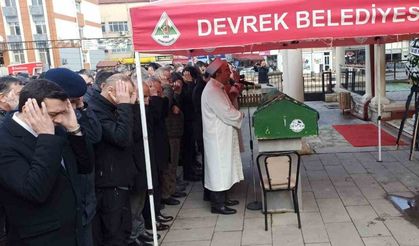 Şehit annesi son yolculuğuna dualarla uğurlandı