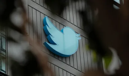 Twitter logosu açık artırmada satıldı