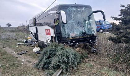 Çanakkale'de otobüs kazası! Yaralı sayısı 37’ye çıktı...