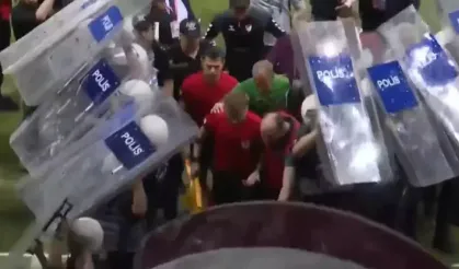 SON DAKİKA | Elazığspor - Vanspor maçı tatil edildi! Gözler federasyonda...