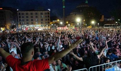 Elazığspor - Vanspor maçının tatil edilmesi Van’da sevinçle karşılandı