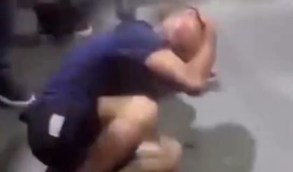 Adana'da Allah'a küfreden kişi tekme tokat dayak yedi!