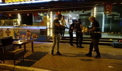 Pastanedeki tartışma kavgaya dönüştü: 3 ölü