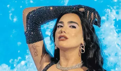 Balkan Kızı Mangal Başında! Dua Lipa mangal başında yeteneklerini sergiledi