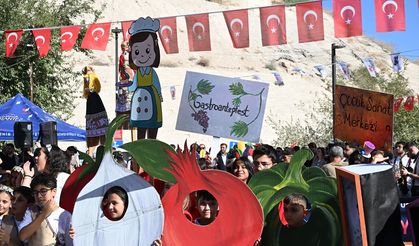 GastroAntep Kültür Yolu Festivali kortej yürüyüşüyle başladı