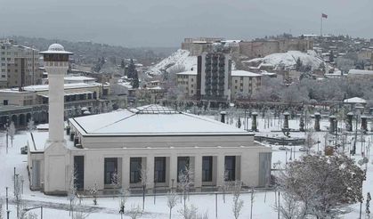 Gaziantep güne beyaz örtü ile uyandı