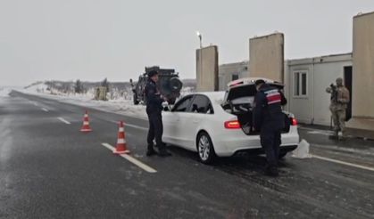 Gaziantep'te jandarmadan 2 bin 60 personelle yılbaşı ve kar yağışı tedbiri