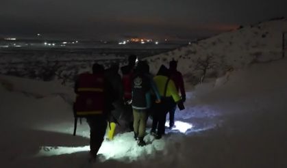 UMKE, araçları kara saplanınca vakaya yürüyerek ulaştı