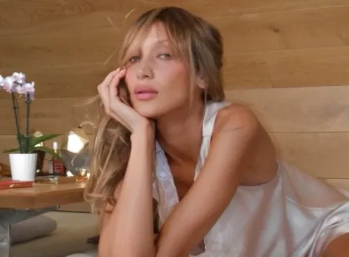 Ünlü model Bella Hadid'in sağlık durumu yeniden kötüleşti