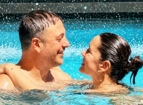 Oğuzhan Koç ve Hazal Subaşı tatilde! Aşk dolu yeni kare geldi