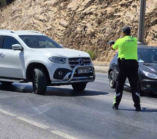 Dilan Çıtak hanım kendinize gelin! Dilan Çıtak karıştığı kavgalarla gündemden düşmüyor