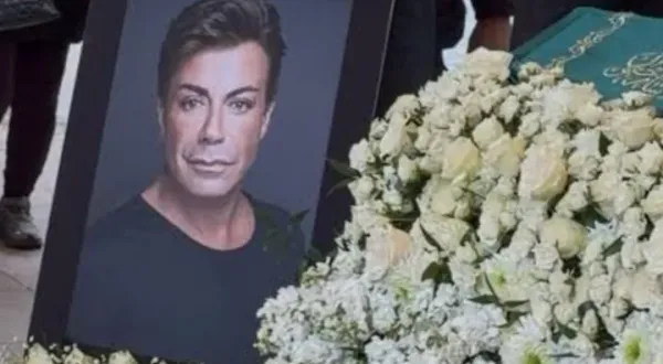 Fatih Ürek son yolculuğuna uğurlandı: Cenazesi sevenleriyle doldu taştı