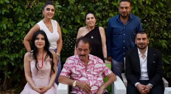 İbrahim Tatlıses, manevi kızının isteme töreninde duygusal anlar yaşadı