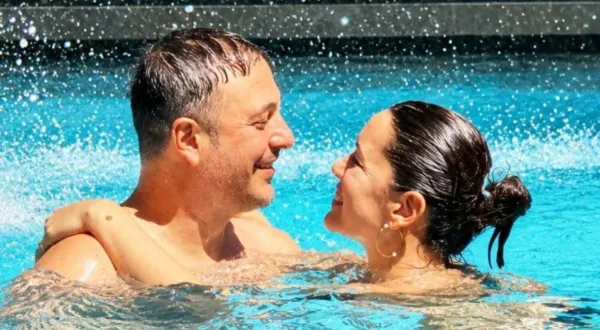 Oğuzhan Koç ve Hazal Subaşı tatilde! Aşk dolu yeni kare geldi