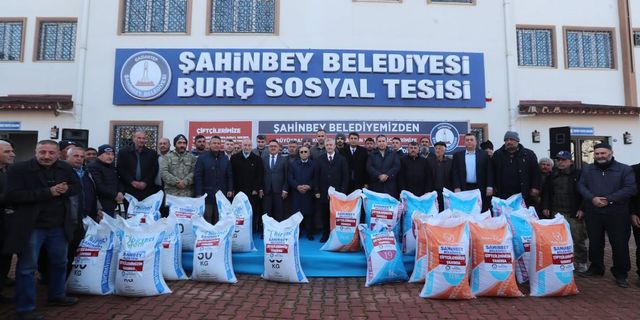 Şahinbey Belediyesi Yem Dağıtımını Sürdürüyor