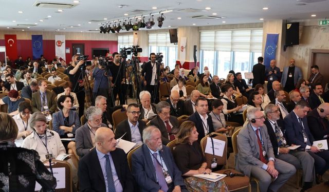 'Gazeteciliğin Dönüşümü ve Arayışlar' Konferans Bildirgesi yayınlandı
