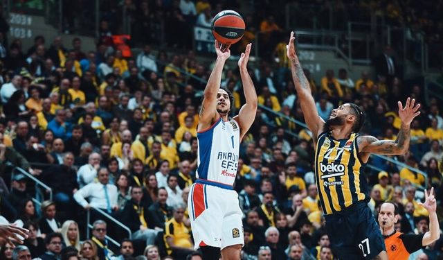 Türkiye Sigorta Basketbol Süper Ligi’nde finalin adı: Anadolu Efes - Fenerbahçe