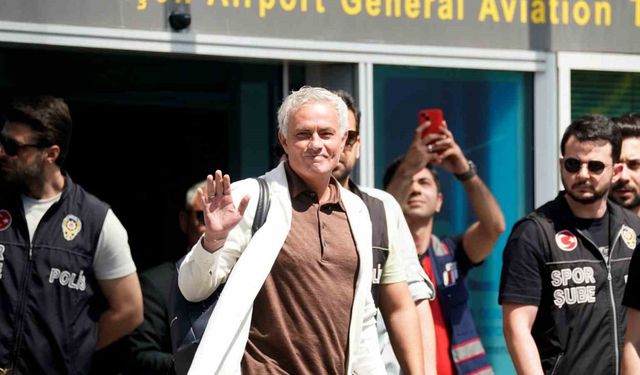 Jose Mourinho, Fenerbahçe için İstanbul’da