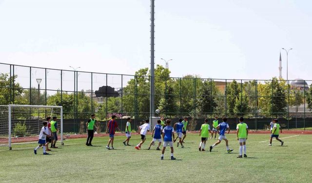 Gaziantep’te yaz spor okullarına bir haftada 16 bin kişi katıldı