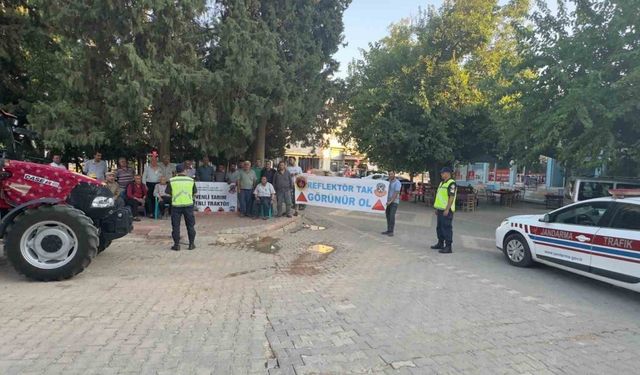 Gaziantep Jandarma ekiplerinden traktör sürücülerine sürüş eğitimi