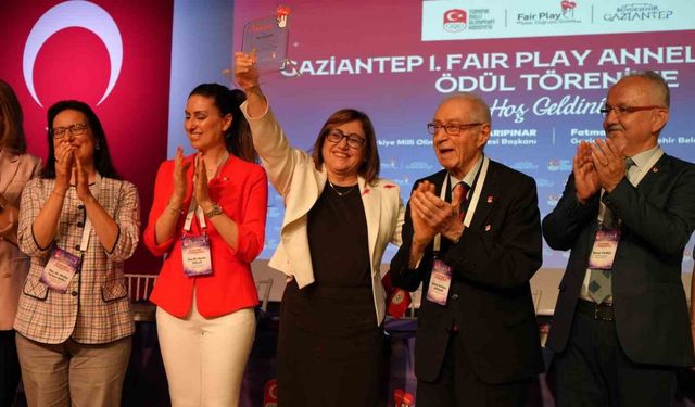 Milli Olimpiyat Komitesi, Fatma Şahin’i Türkiye’nin ilk “Fair Play Annesi” seçti