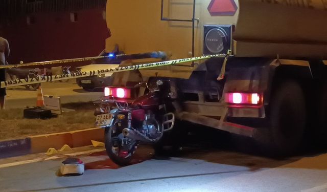 Gaziantep'te Sulama aracına çarpan motosikletli genç hayatını kaybetti