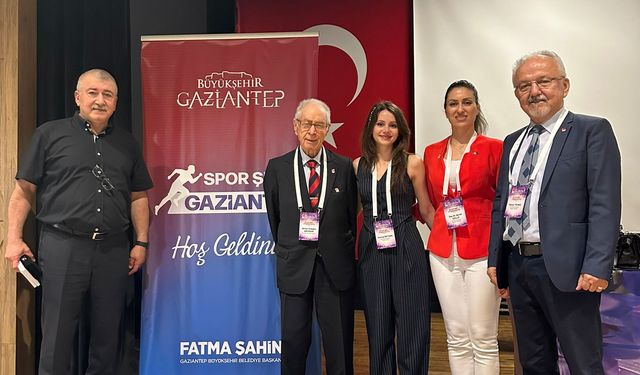 Fatma Şahin'e Türkiye'nin ilk 'Fair Play Annesi' ödülü