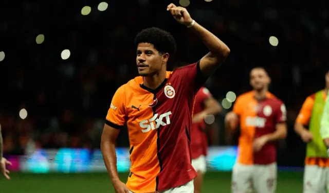 Galatasaray'ın yeni transferi Gabriel Sara, Championship'te en iyi 11'e seçildi