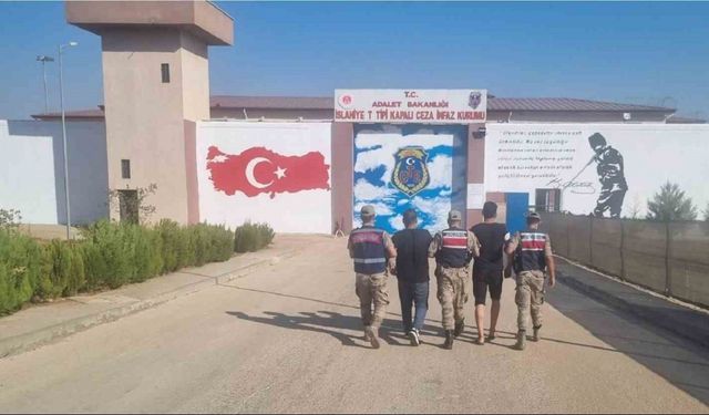 Gaziantep’te göçmen kaçakçısı 2 organizatör tutuklandı