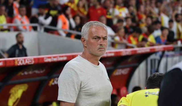 Jose Mourinho’dan Göztepe maçında çift forvet