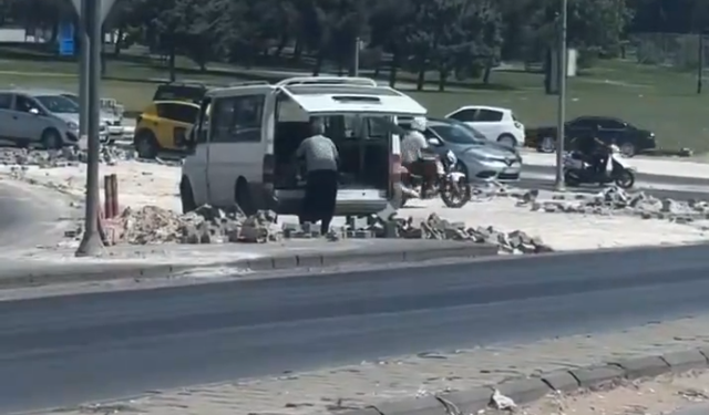 Gaziantep'te vatandaş kilit taşlarını götürüyor!