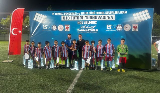 Minik futbolcular Şahinbey Belediyesi'nin organizasyonunda karşı karşıya geldi