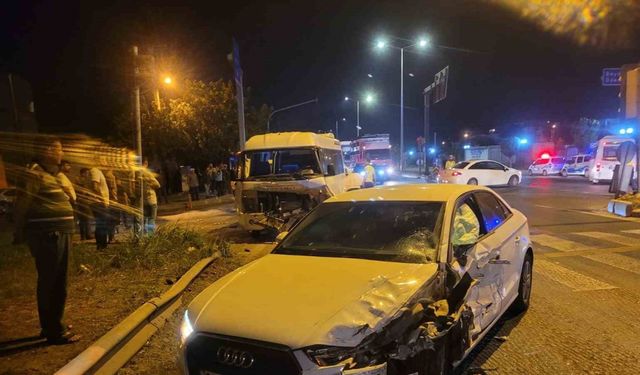 Aydın'da zincirleme trafik kazasında 6 kişi yaralandı