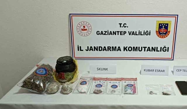 Gaziantep’te jandarmadan şok huzur güven uygulaması: 3 gözaltı