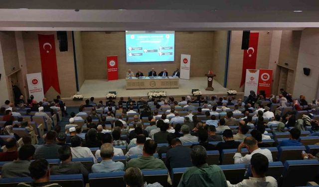 "Peygamberimiz ve Şahsiyet İnşası" konulu panel Gaziantep'te yapıldı