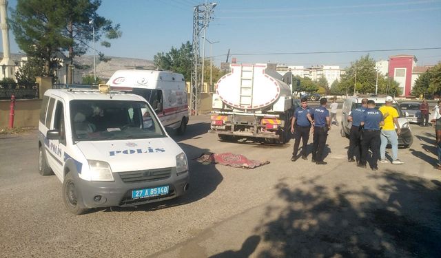 Gaziantep'te acı olay! Su tankerinin altında kalan çocuk hayatını kaybetti