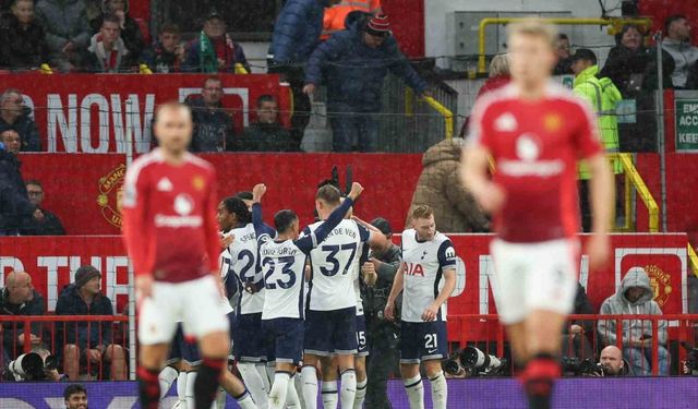 Tottenham, Manchester United deplasmanını 3-0 ile geçti