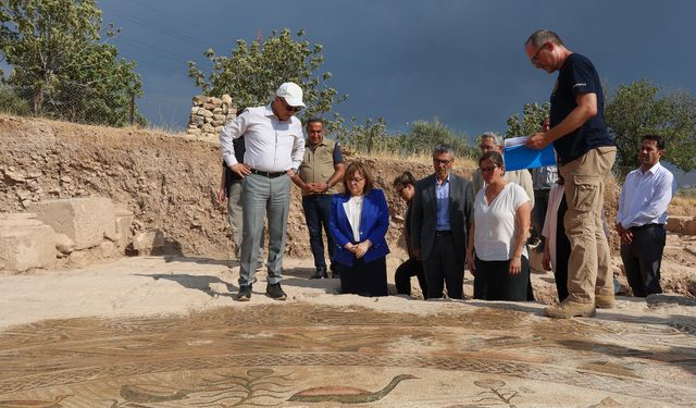 Başkan Şahin, Dülük Antik Kenti’ndeki kazı çalışmalarını ziyaret etti