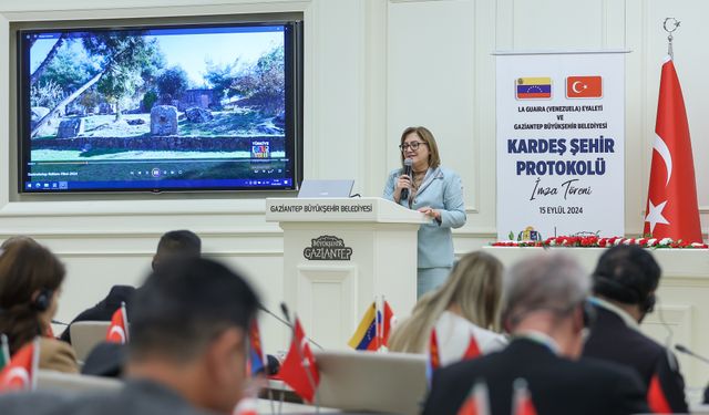 Başkan Şahin, Kardeş Şehir belediye başkanlarıyla bir araya geldi