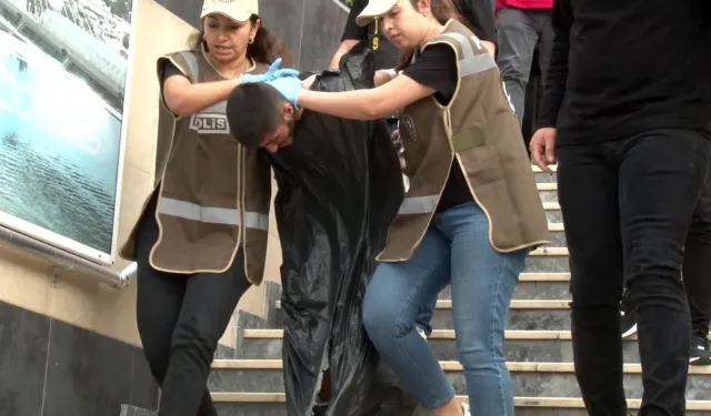 Kadın polis memurunu şehit eden zanlı adliyeye çöp poşetiyle götürüldü