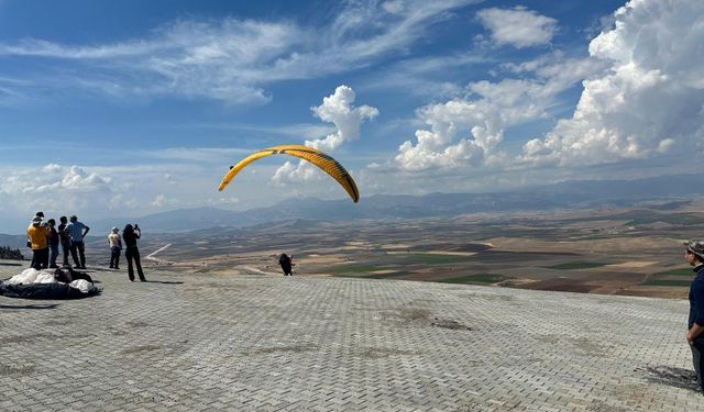 Gaziantep'te festivalde tellere takılan sporcu yaralandı!