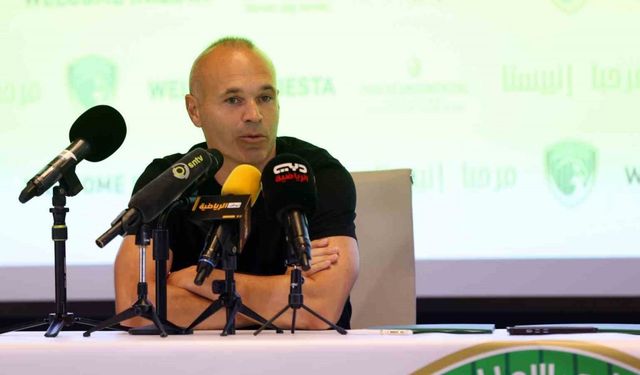 Andres Iniesta, futbolu bıraktığını açıkladı