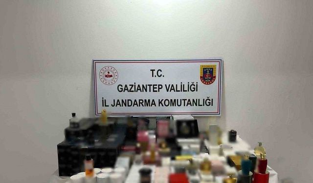 Gaziantep’te bin 137 adet kaçak parfüm ve deodorant ele geçirildi