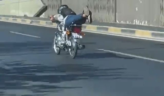 Gaziantep’te motosiklet üzerinde tehlikeli hareket