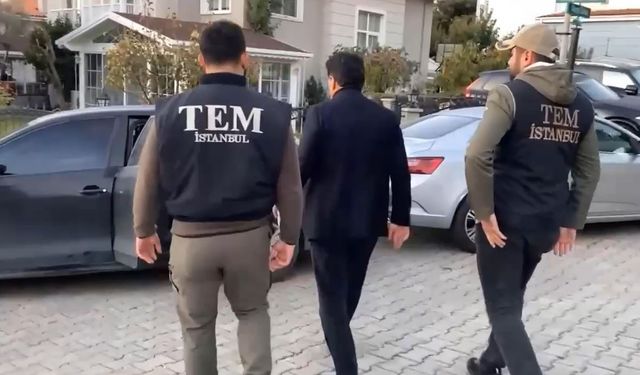 Tutuklanan Esenyurt Belediye Başkanı Ahmet Özer’in gözaltı alındığı anlar ortaya çıktı