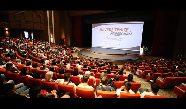 GAÜN’de yeni dönem için öğrencilere kapsamlı tanıtım ve bilgilendirme