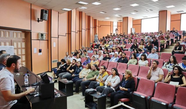 GAÜN Güzel Sanatlar Fakültesi'nde oryantasyon toplantısı yapıldı