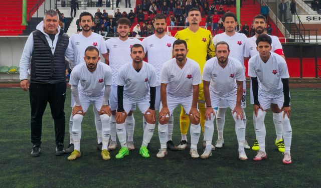 Şehitkamil Belediyespor zirvede