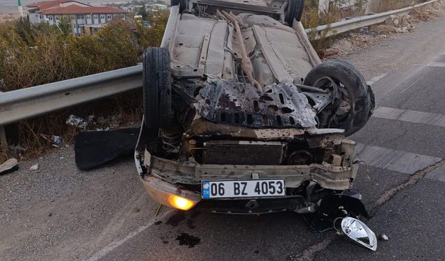 Gaziantep'te devrilen otomobilin sürücüsü yaralandı