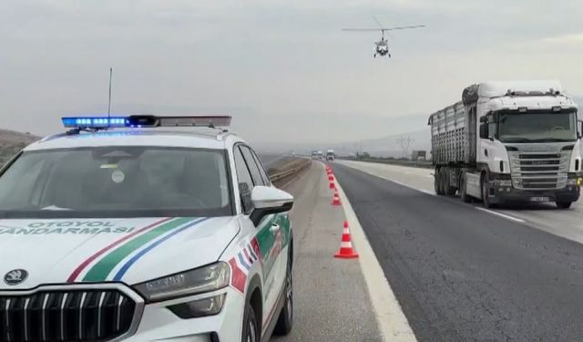 Gaziantep jandarmasından otoyolda cayrokopter destekli trafik denetimi